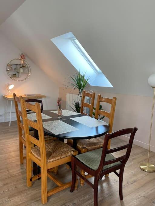 Appartement Cosy Sous Les Toits Lion-sur-Mer Esterno foto