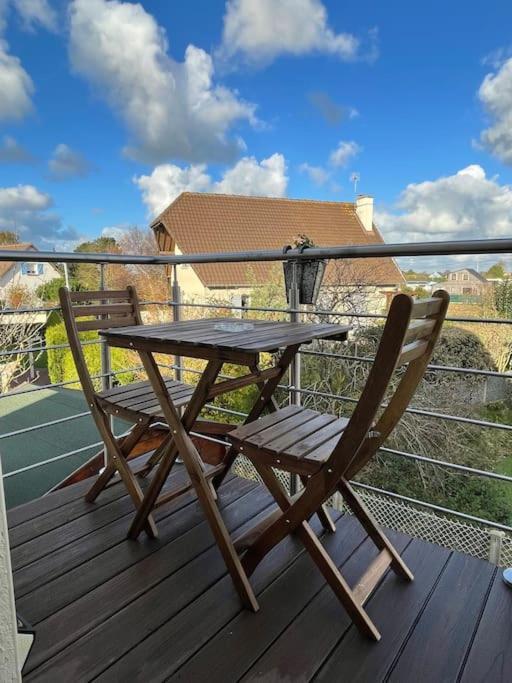 Appartement Cosy Sous Les Toits Lion-sur-Mer Esterno foto
